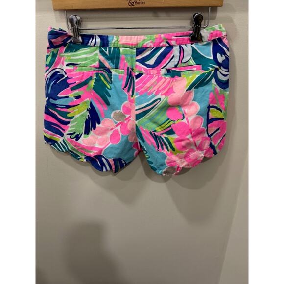 Lilly Pulitzer Magnolia Shorts - Picture 2 of 2